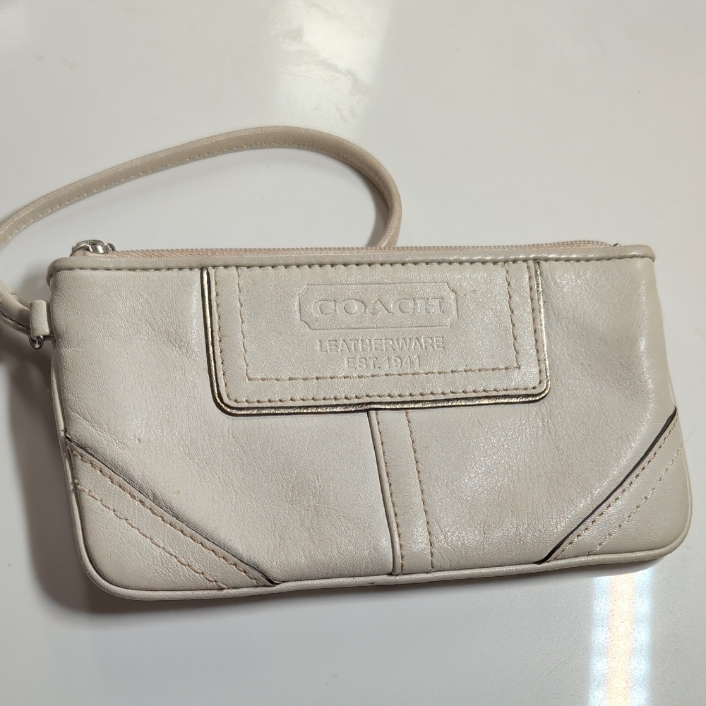 Genuine Leather Coach Wristlet- Vintage